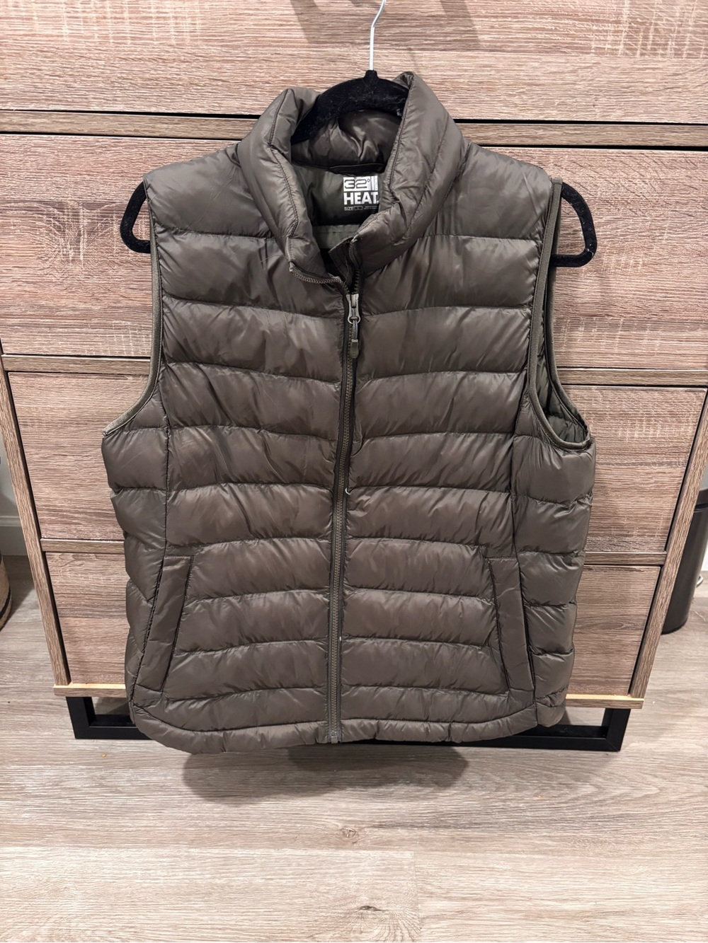 32 Degrees Quilted Puffer Vest in Olive Green